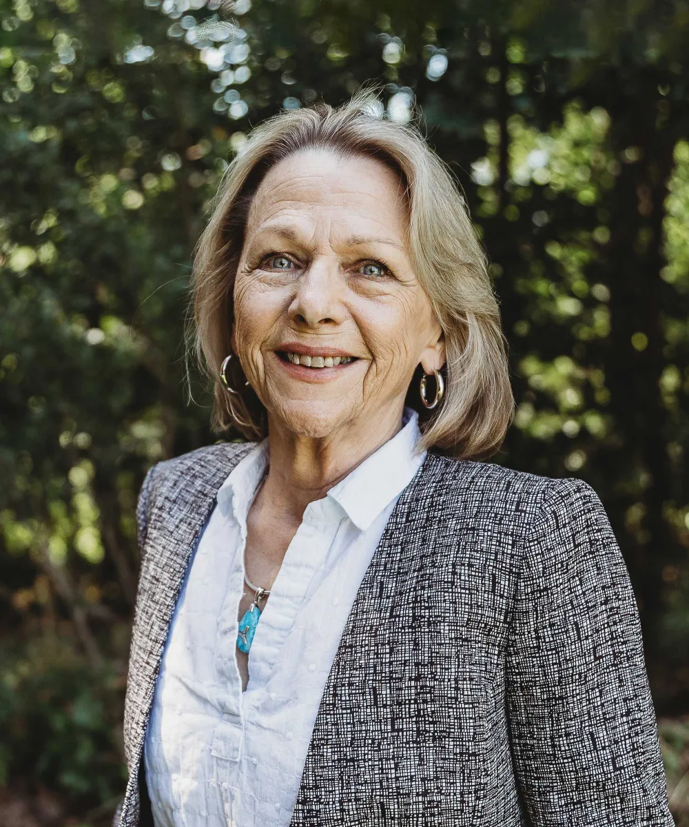 Vivian Honeycutt | Financial Advisor | Bay Capital Advisors